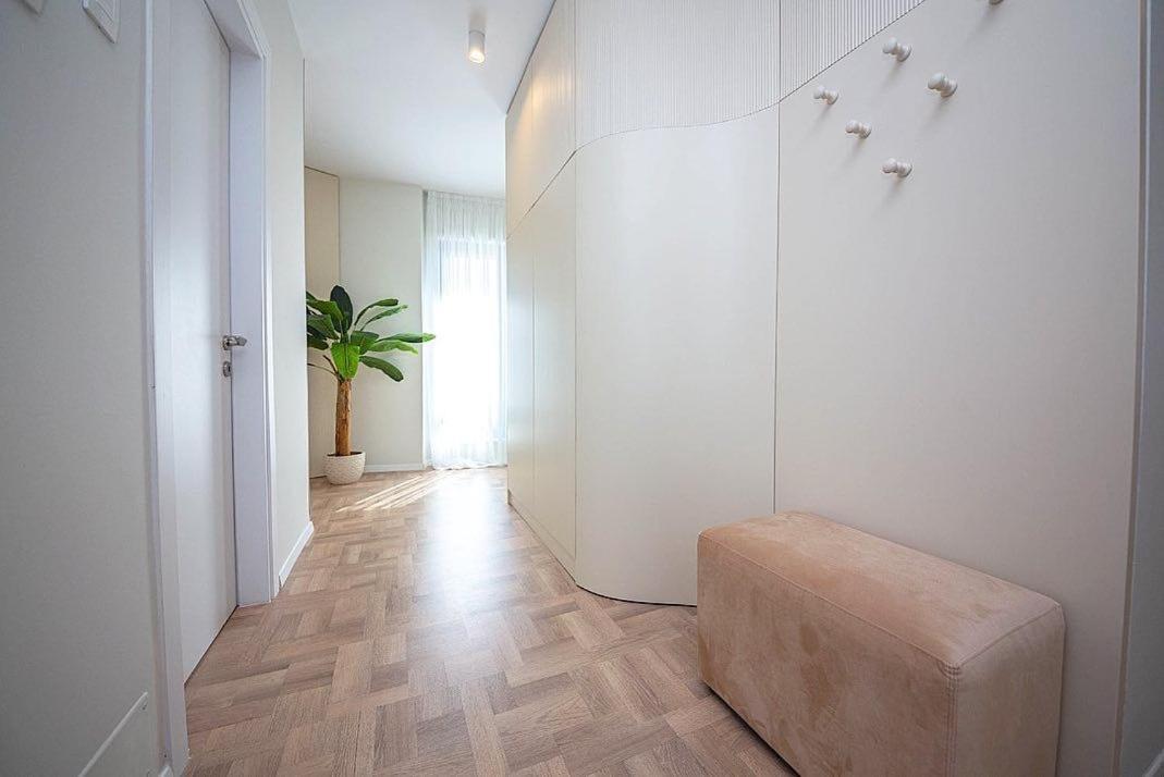 Green Terrace Square View 티라나 외부 사진